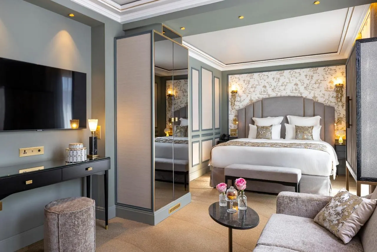 Manolita 5* Parijs