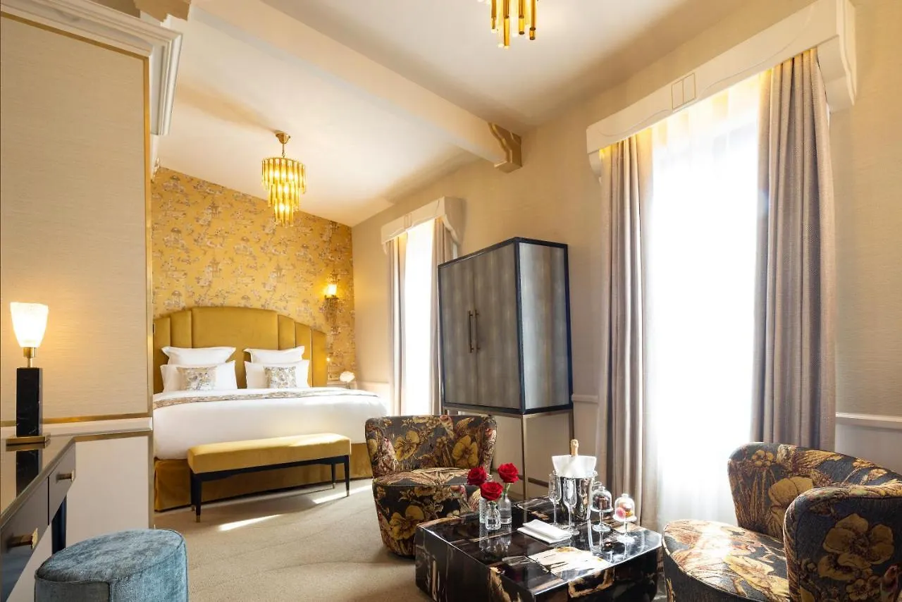 Manolita 5* Paris